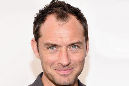 Jude Law to star in new TV series 'The Young Pope'