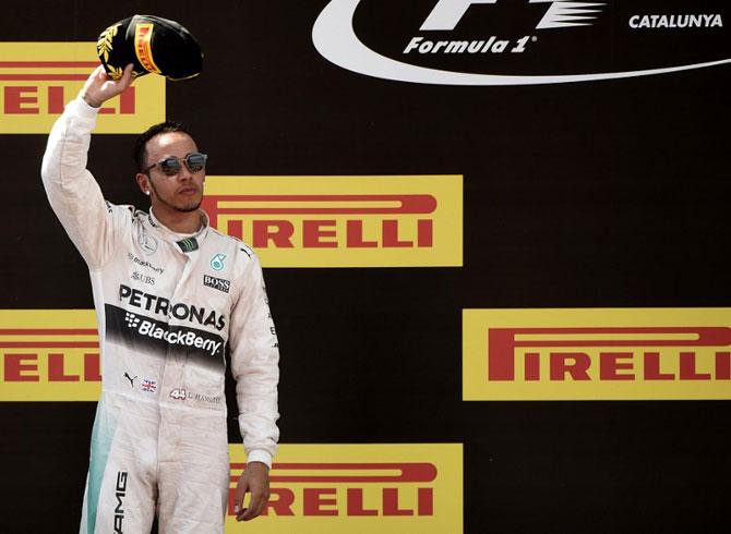 Formula One: Mercedes hand Hamilton new three-year deal