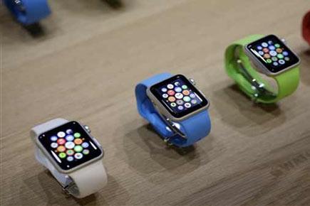 Apple Watch OS update fixes bug, improves performance