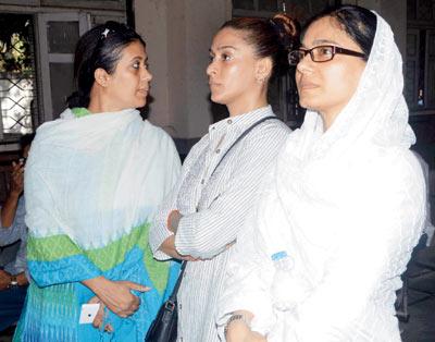 From left: Komolika Guha Thakurta, Shilpa Saklani and  Tasneem Sheikh