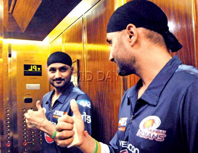 Thumbs up: Harbhajan Singh is overjoyed at a city hotel after his selection yesterday. Pic/Satyajit Desai