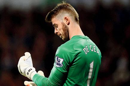Louis van Gaal: De Gea could stay at Manchester United