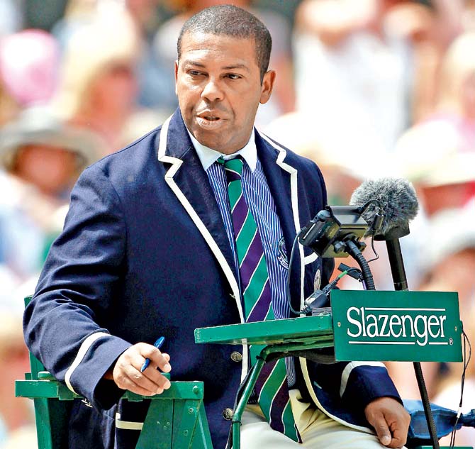 Brazilian chair umpire Carlos Bernardes