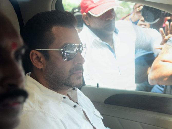 Twitter users strongly react to Salman