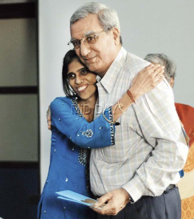 MS warrior Jigna Chanpura hugs Dr Katrak