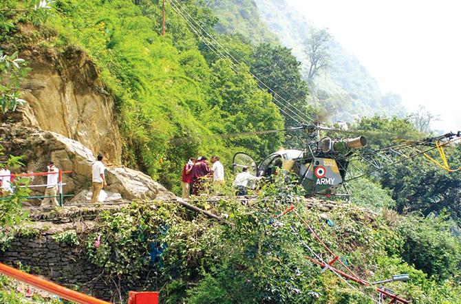 Rescue operations around Kedarnath by locals and the Indian government