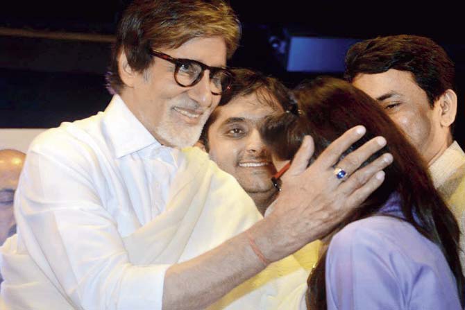 Amitabh Bachchan, Sonia Gandhi and Devendra Fadnavis are among the many who have felicitated Maryam. File pics