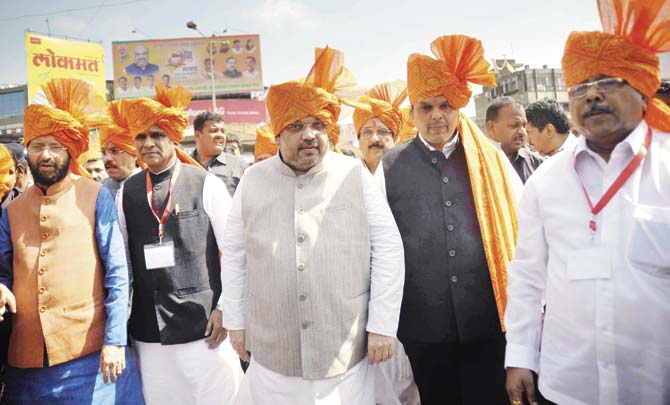 (From left) Union minister Prakash Javadekar, BJP state chief Raosaheb Danve, BJP national president Amit Shah, Maharashtra CM Devendra Fadnavis and others in Kolhapur for the party’s state convention