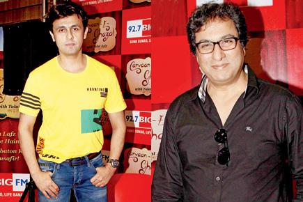 Spotted: Sonu Nigam and Talat Aziz at a music event