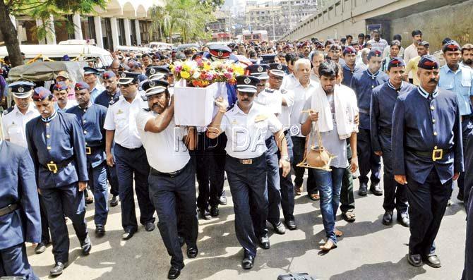 Nesarikar breathed his last on Sunday after sustaining 50 per cent burn injuries in the Kalbadevi blaze