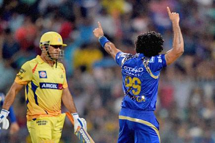 IPL 8: Dhoni criticises inadequately-watered Eden wicket