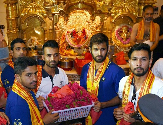 Rajasthan Royals players at Siddhivinayak temple