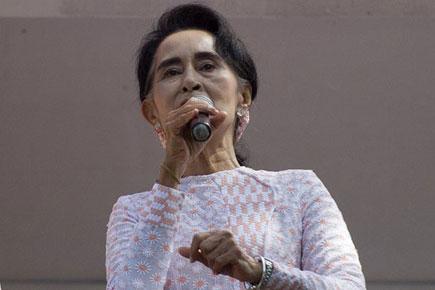 Aung San Suu Kyi's party wins historic Myanmar polls