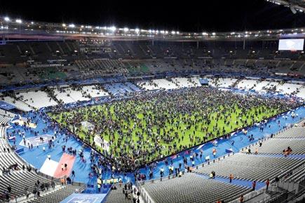 France friendly played to finish despite Paris attacks