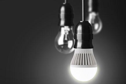 Using LED light to treat Alzheimer's disease
