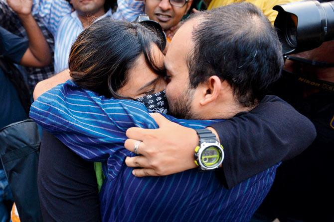 A couple kisses outside RSS headquarters in Delhi during ‘Kiss of Love’ event last year. The event was organised to protest against moral policing. File pic