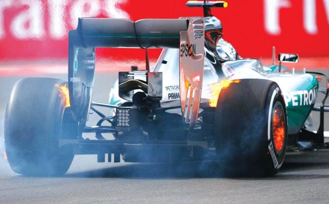 The rear brakes of Nico Rosberg