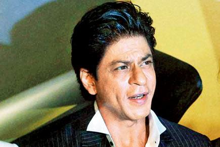Make 'safe moves' on roads, urges Shah Rukh Khan