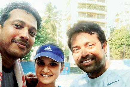 Snapped! Mahesh Bhupathi, Sania Mirza and Leander Paes in one frame!