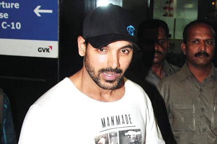 Injured John Abraham overseeing production of his next 'Rocky Handsome'