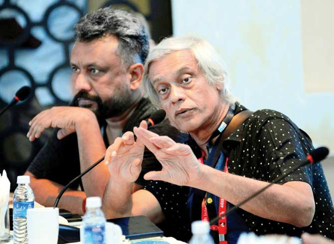 Anubhav Sinha (left) and Sudhir Mishra