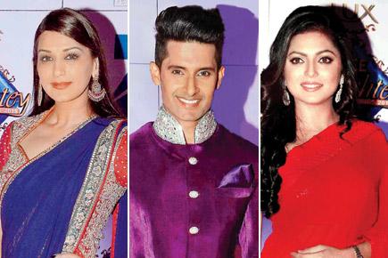 Sonali Bendre, Ravi Dubey and Drashti Dhami at a TV awards gala