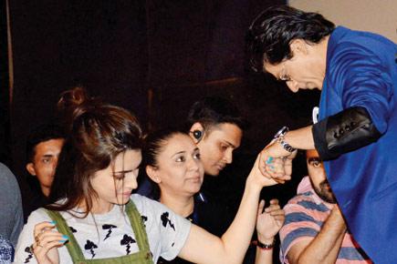 When Shah Rukh Khan asked for a helping hand 