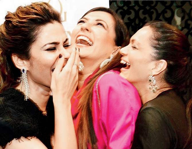 All you need are your girlfriends and some laughter to make things right. Mini Mathur seems to share the sentiments