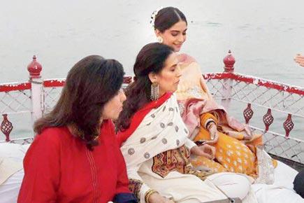 Spotted: Sonam Kapoor, mom Sunita in Varanasi
