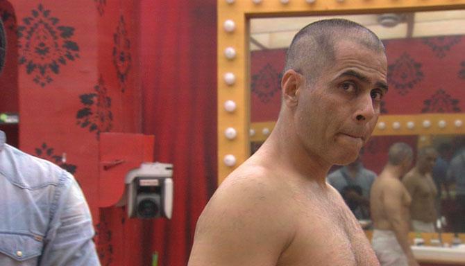 Aman Verma goes bald