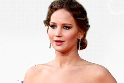 Jennifer Lawrence 'kissed a girl and liked it'!