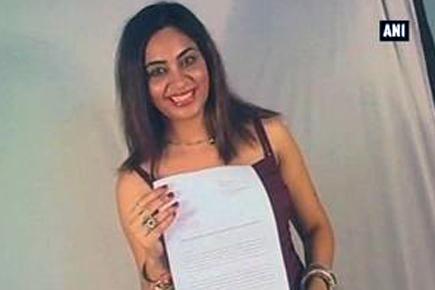 Fatwa against model Arshi Khan for saying she had sex with Afridi