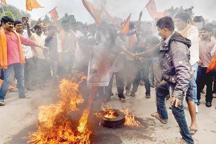 Tipu row rages on: Hardliners burn Karnataka CM's effigy to express ire