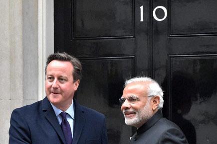 Writers urge David Cameron to raise India's growing intolerance with Modi