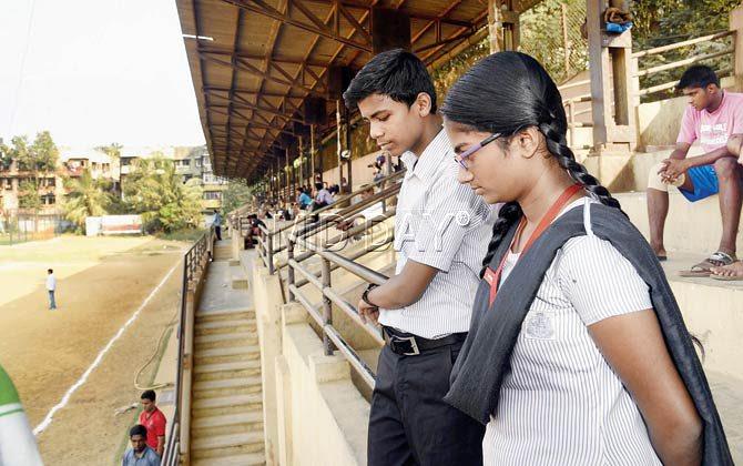 Vivan and Aaliya at a football match in Parel. Pics/Atul Kamble