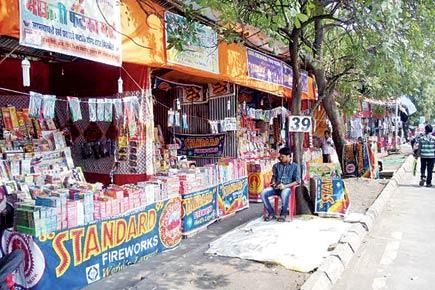 Cracker sales in Mumbai slump by 50%