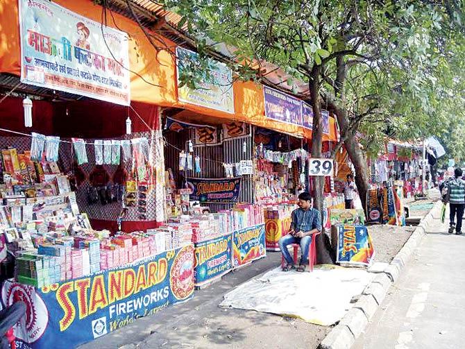 Traders claim one of the reasons for dwindling sales is the diminishing interest for firecrackers