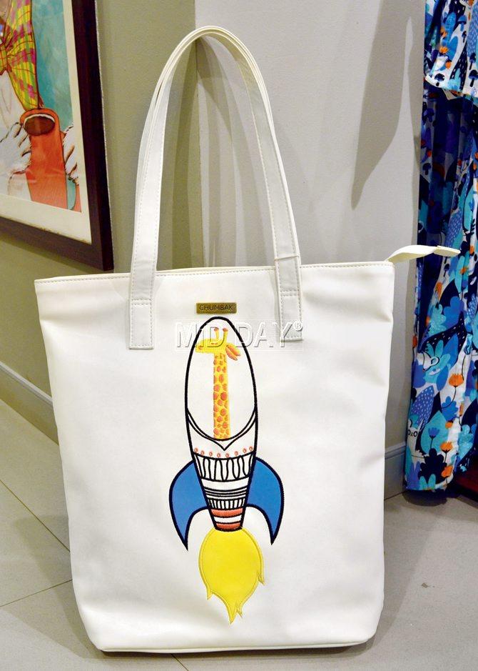 Liftoff tote bag for Rs 1,995