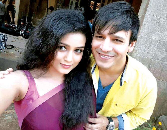 Mishti chakraborty and Vivek Oberoi