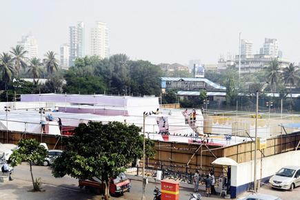 Weddings give Mumbai varsity cricket a cold reception