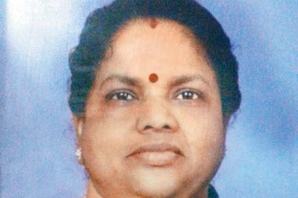 Mumbai woman found dead on railway tracks near Ratnagiri
