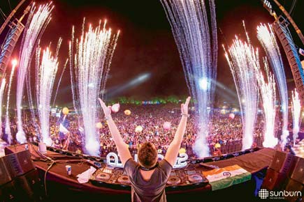 Hey DJ, play my song