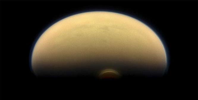 NASA finds giant ice cloud on Titan