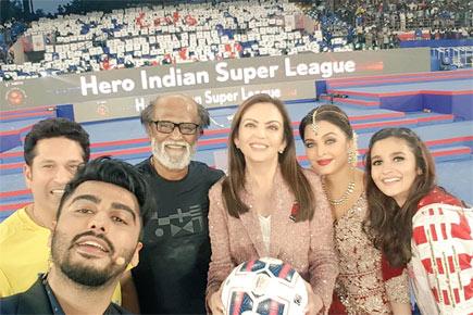 At ISL opener, Arjun Kapoor enjoys company of 'coolest' Indians