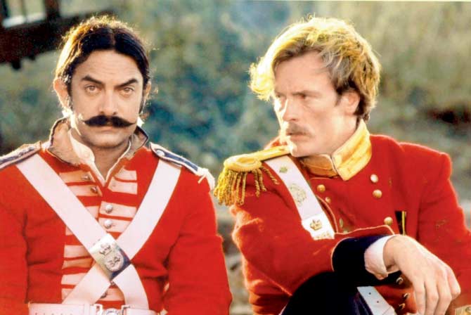 Aamir Khan and Toby Stephens in The Rising - Ballad of Mangal Pandey