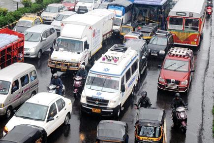 Mumbai: Accident victim dies as ambulance gets stuck in traffic jam