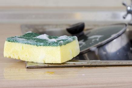 UK woman eats a pack of kitchen sponges daily!