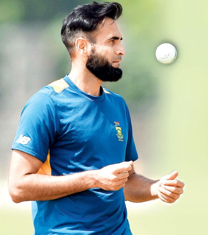 South African spinner Imran Tahir during a training session ahead of their first T20 warm-up tie at Palam Ground in New Delhi on Monday. Pic/AFP