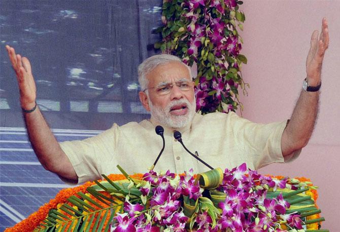 World is amazed about my vision of 175 Giga Watt of renewable energy by 2022: PM Modi