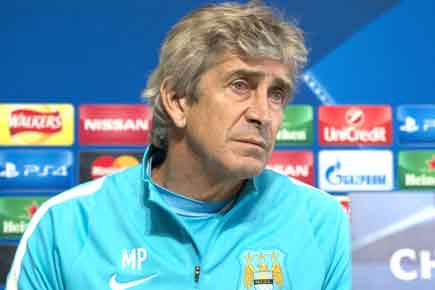 Manchester derby: City boss Manuel Pellegrini denies Vincent Kompany rift